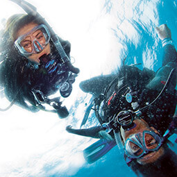 Open Water Scuba Diving: E-learning module by PADI